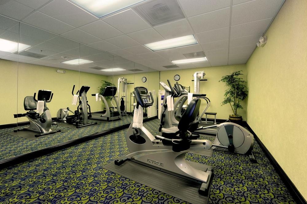 Holiday Inn Express & Suites Atlanta Perimeter Mall Hotel By Ihg Sandy Springs Exterior photo